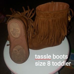 Kids boots